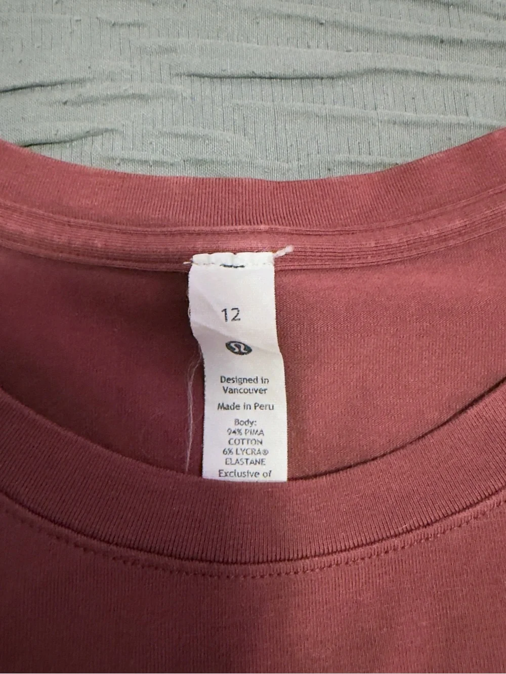 lululemon athletica Short Sleeve Tee in Mauve